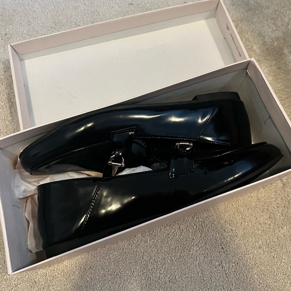 BRAND NEW JustFab Joyce loafer - Picture 3 of 5